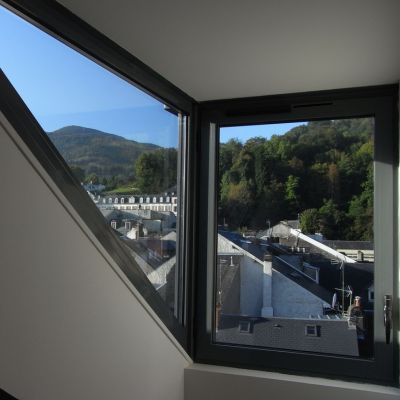 photo d'une fenêtre pour ajouter de la luminosité pour la renovation appartement à Bagnères de Bigorre